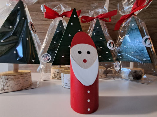 Little wooden Santa Claus figurine, hand-carved from Maine beechwood