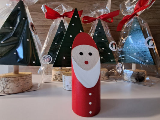 Little wooden Santa Claus, hand-carved from beechwood