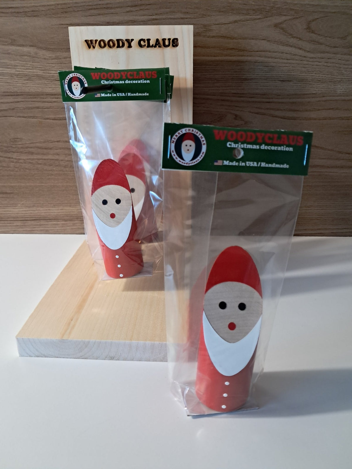 Little wooden Santa Claus, hand-carved from beechwood